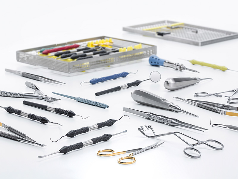 구강 수술을 위한 다양한 기구